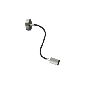 Darc — Applique murale en métal blanc suspendue au mur avec un bras articulé et une forme géométrique anguleuse, sur fond noir.