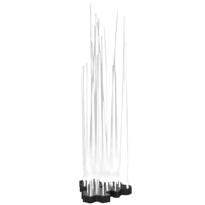 Darc — Une lampe design au pied fin et transparent en verre blanc, avec une base noire et un design épuré, posée sur un fond sombre