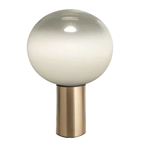 Darc — Lampe design composée d'une sphère blanche translucide posée sur une base cylindrique dorée, évoquant un style épuré et contemporain.