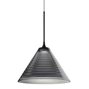 Darc — Applique suspendue en forme de pyramide inversée composée de fines couches métalliques blanches et translucides, fixée par un câble fin au plaf