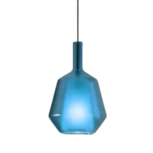 Darc — Applique murale en forme de bouteille bleue translucide suspendue par un fil métallique, émettant une lumière douce et moderne.