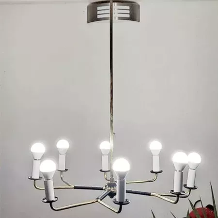 Darc — Applique murale en métal suspendue avec neuf ampoules lumineuses blanches disposées en forme d'éventail, fixée au plafond par un support rectan