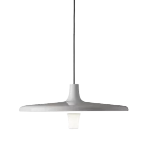 Darc — Applique murale suspendue en forme d'étoile à cinq branches, fixée par un câble noir sur fond sombre, design épuré et lumineux