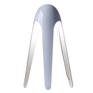 Darc — Lampe design en forme de pixel art représentant une silhouette élégante et futuriste, composée de segments lumineux gris clair sur fond noir.