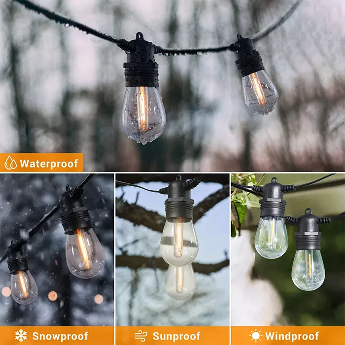 Darc — Quatre guirlandes lumineuses suspendues en extérieur, résistantes aux intempéries : la première est étiquetée waterproof et montre des ampoules
