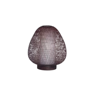 Darc — Un abat-jour en métal ajouré de forme ovale et légèrement bombée, avec un motif en nid d'abeille finement travaillé, posé sur une base noire.