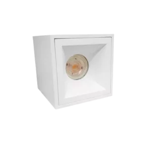 Darc — Un projecteur encastré de couleur blanche, carré, avec un diffuseur central en forme de cône et une source lumineuse LED visible à l'intérieur