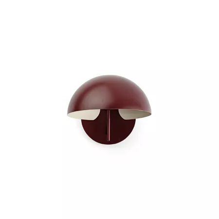 Darc — Applique murale en forme de champignon rouge foncé avec une base noire et une fente verticale pour laisser passer la lumière, design épuré et c